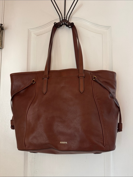 Fossil Handbags - Fossil Chestnut Brown Leather Tote